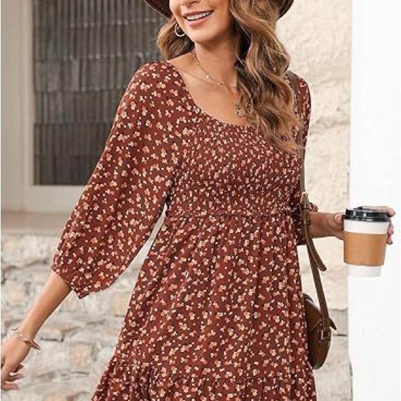 Dresses & Skirts - Elegant Floral Mini Dress in Brown